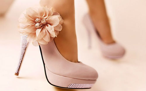 Обувь на шпильке