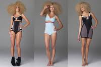 Девушки в купальниках