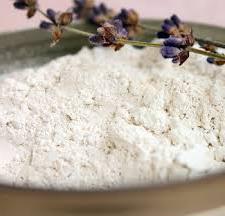 glina-kosmeticheskaya-belaya