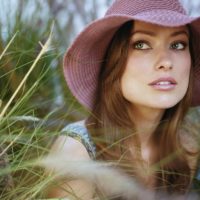 Женщина в шляпе